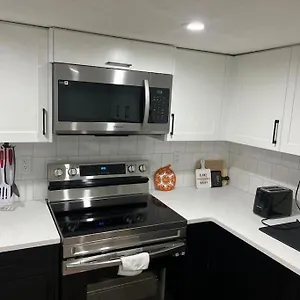 https://2-bedroom-basement-apartment.calgaryhotelsearch.com